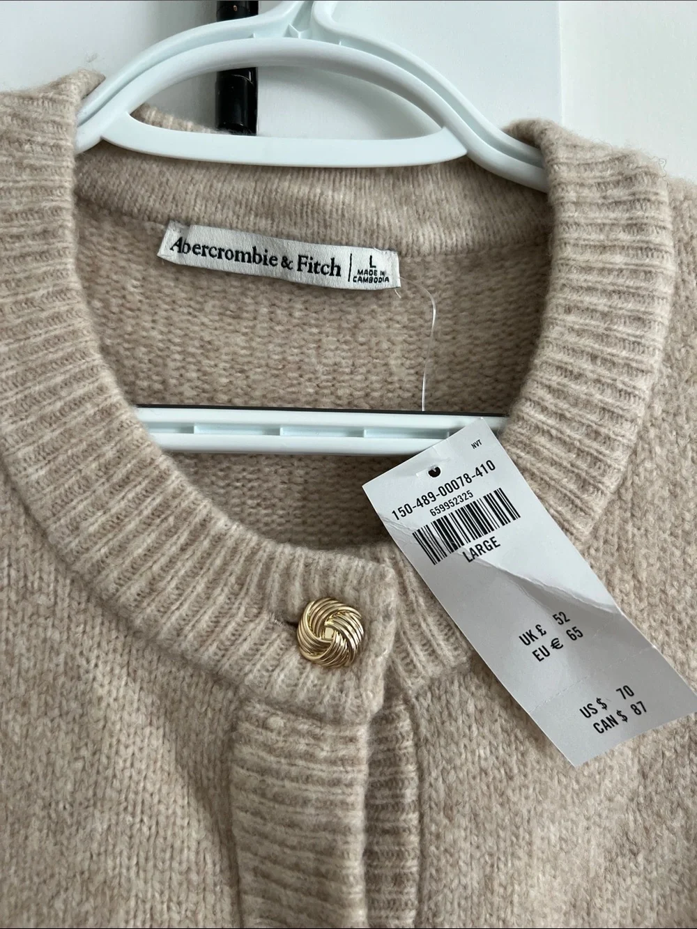 Abercrombie & Fitch Women's Light Beige Round-Neck Button Cardigan
